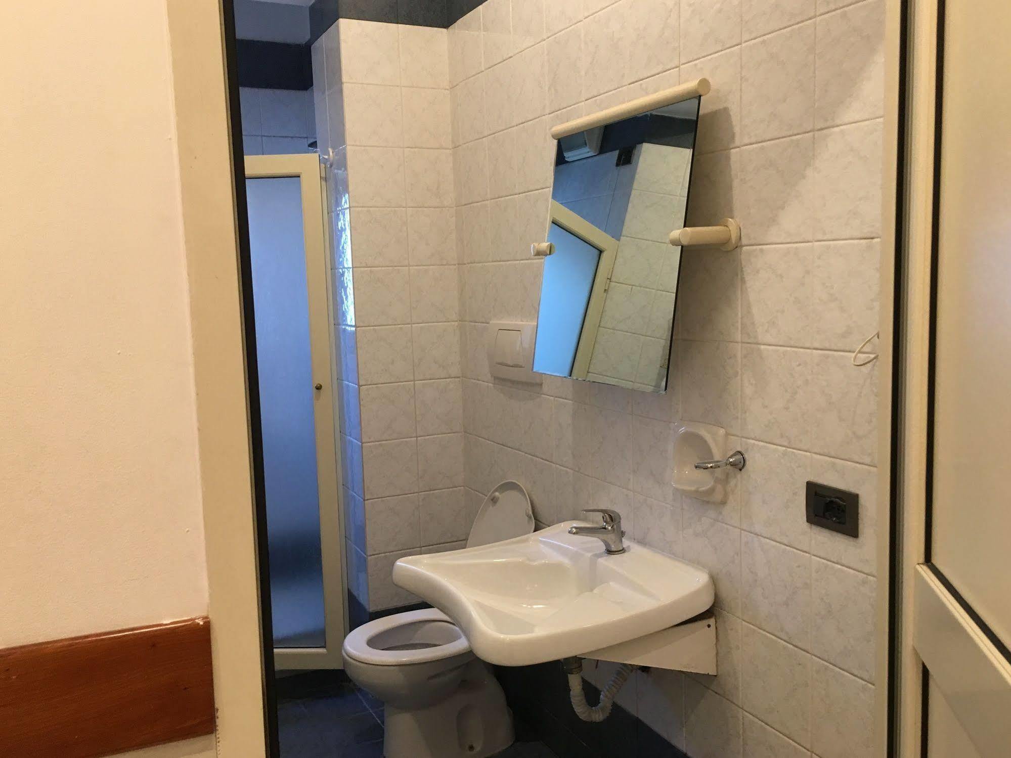 Hotel Rubino Rome Bagian luar foto