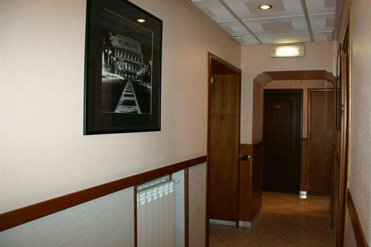 Hotel Rubino Rome Bagian luar foto
